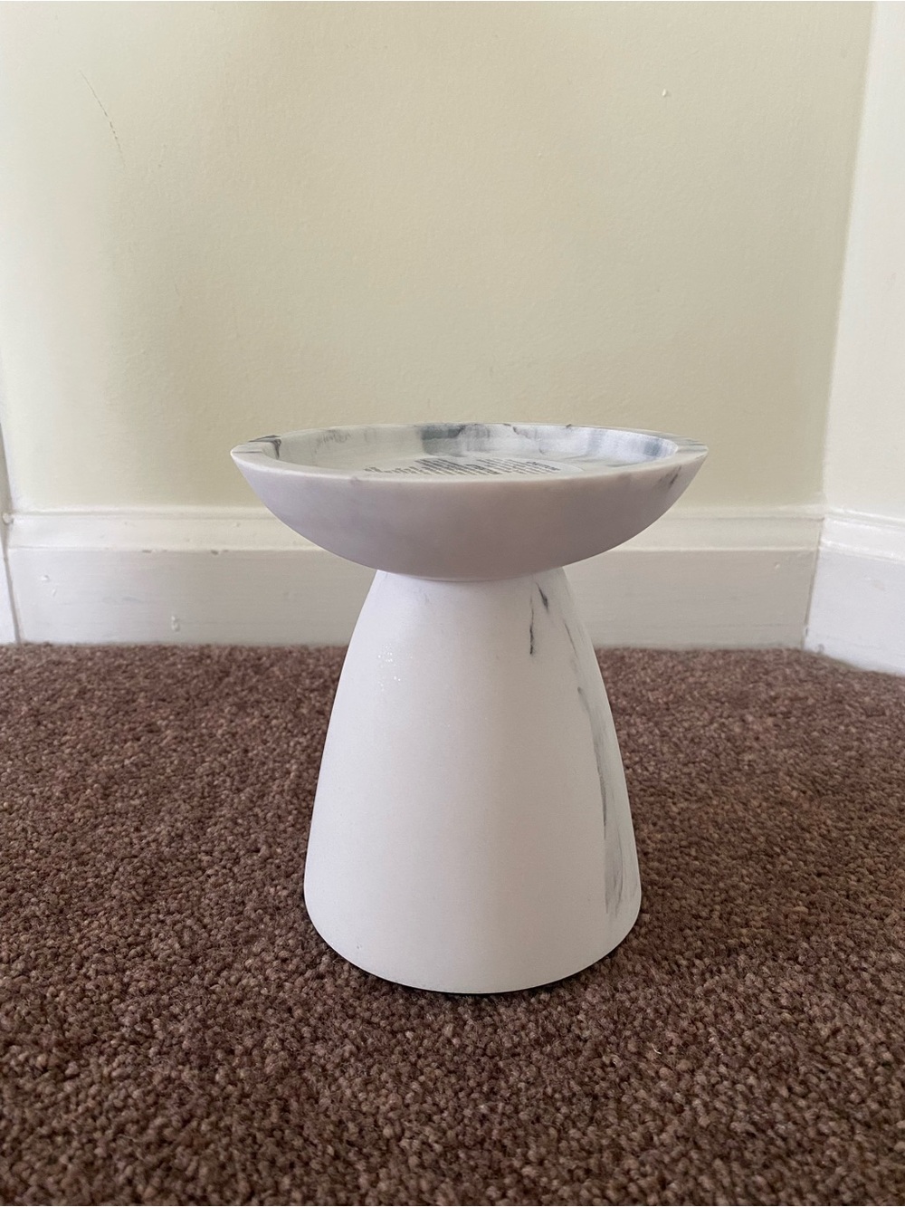 Bath & Body Works White and Gray Marble-Effect Pedestal Candle Holder NWT - Picture 5 of 6